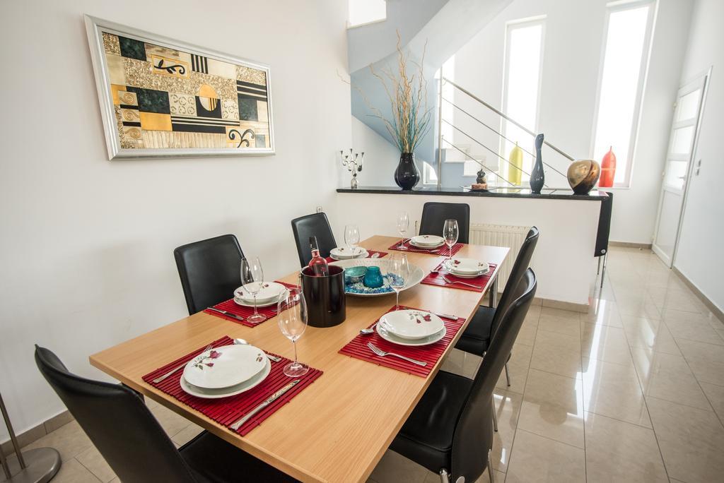 Villa Luca Pastida Eksteriør billede